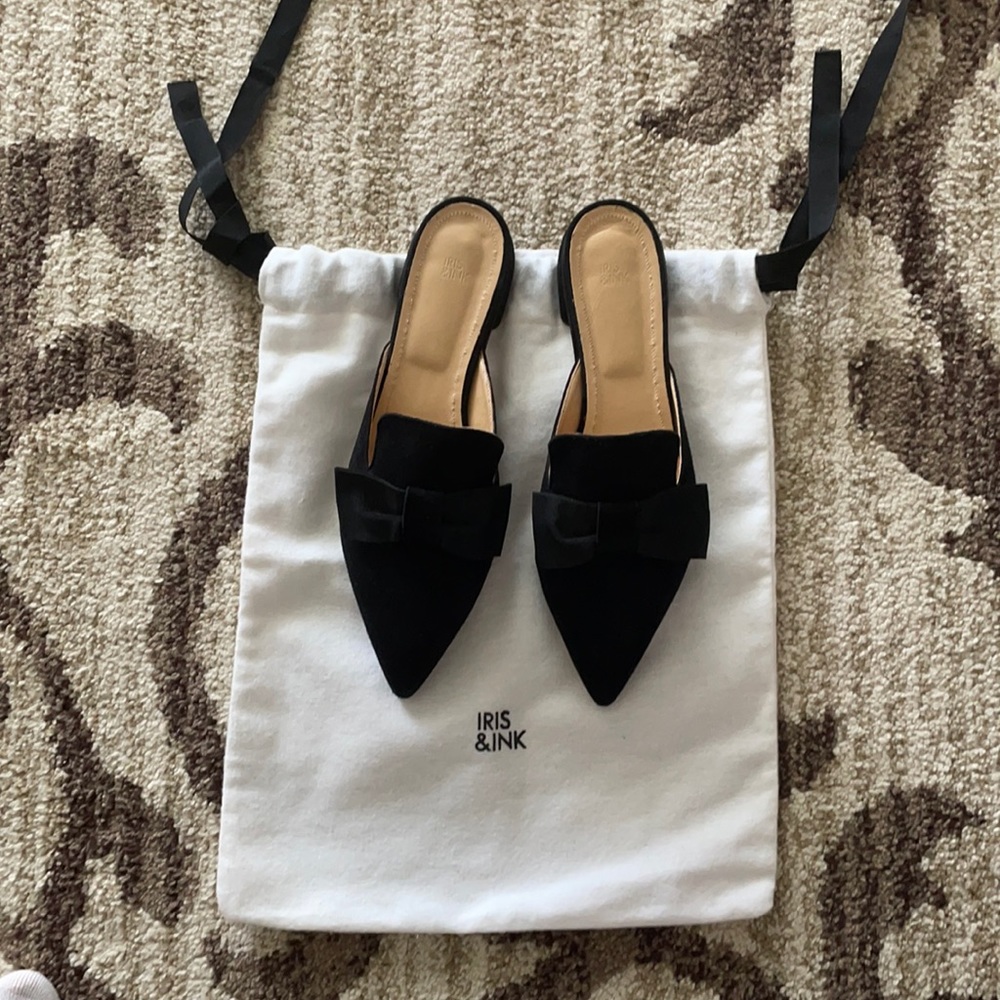 Iris & Ink Black Suede Leather Made in Italy Flats